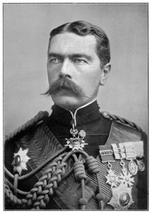 Kitchener van Khartoum in gala-uniform, ca. 1900s door Unbekannt