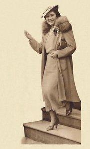 Vertrek van nr. 3 Belgrave Square voor de doop van Prinses Alexandra, 9 februari 1937 door Unbekannt