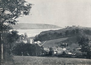 Llanstephan - Het dorp en de kasteelheuvel door Unbekannt