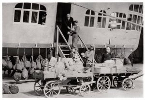 Voorzieningen laden, Zeppelin LZ 127 Graf Zeppelin, 1933
