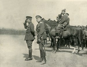 M. Kerensky groet de troepen