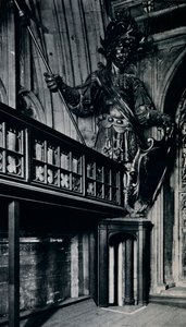 Magog Corineus, een van de twee stadsreuzen verbrand in de brand van de London Guildhall, 1940 door Unbekannt