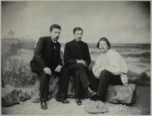 Maxim Gorki, Ivan Boenin en Nikolai Teleshov, 1900 door Unbekannt