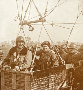 Mannen in observatieballonmand, ca. 1914-1918