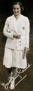 Miss Dorothy Round, Wimbledon kampioen dames, 1934 door Unbekannt