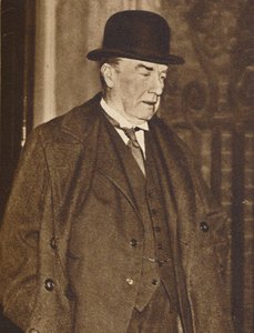 Mr. Baldwin verlaat nr. 10 om koning Edward te bezoeken in The Fort, 5 dec 1936, 1937