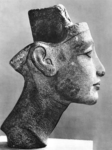 Nefertiti, koningin en vrouw van farao Akhenaten, Oude Egypte, 14e eeuw v.Chr. door Unbekannt
