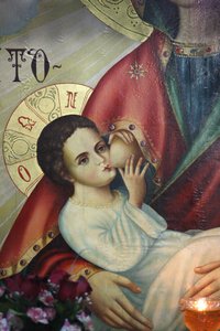 Orthodox icoon in de kerk van het Sint Gerassimos klooster: Jezus gevoed door zijn moeder