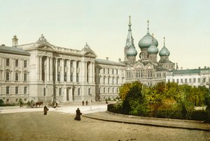 Paleis van Justitie en kerk van het St. Panteleimon-klooster, Odessa, Rusland, ca. 1880s-ca. 1890s