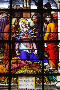 Saint Laurent kerk glas-in-lood: Maria