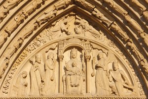 Notre Dame kathedraal westvleugel: Sint Anna