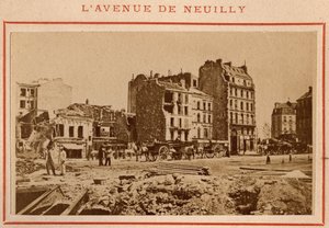 Parijse Commune (1871): uitzicht op de avenue de Neuilly in Parijs in mei 1871. Foto van Pierre Pepetit door Unbekannt