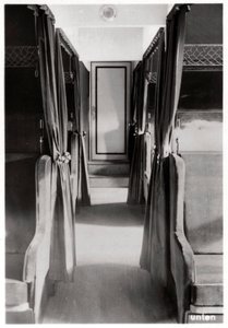 Passagierscompartiment van Zeppelin LZ 126, c1924 1933 door Unbekannt