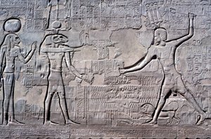 Farao die zijn vijanden slaat, Tempel van Khnum, Ptolemeïsche en Romeinse Periodes