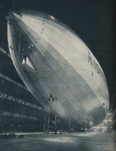 Gereed om Vleugels te Nemen in de Uitgestrekte Hal van Haar Geboorteplaats, ca. 1935