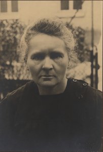 Portret van Marie Curie 1867-1934 door Unbekannt