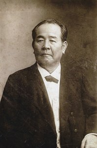 Portret van Shibusawa Eiichi 1840-1931, ca. 1890 door Unbekannt