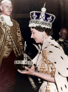 Koningin Elizabeth II keert terug naar Buckingham Palace na haar Kroning, 1953