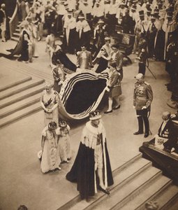 Koningin Mary vertrekt, 12 mei 1937