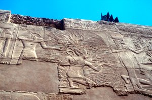 Ramses II en de Levensboom, Karnak, Egypte, 13e eeuw v.Chr.