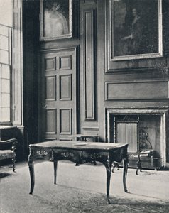 Kamer in Boughton House, met schoorsteenmantel uit het begin van de 18e eeuw, 1927