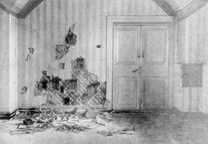 Kamer waar Tsaar Nicolaas II en zijn familie werden geëxecuteerd, Jekaterinenburg, Rusland, 17 juli 1918 door Unbekannt