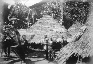 Ronde huizen van inboorlingen in Timotu, Santa Cruz