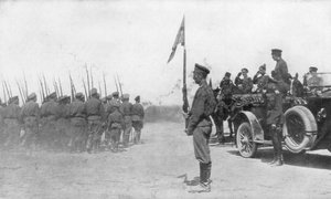 Russische troepen marcheren voor Alexander Kerensky, Eerste Wereldoorlog