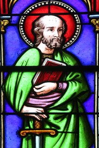 Saint-Pere kerk. Glas-in-lood raam. Paulus de Apostel door Unbekannt