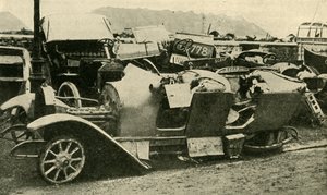Gesloopt! Wrakken van Motorvoertuigen buitgemaakt op de Duitsers, Eerste Wereldoorlog, 1914
