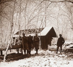 Soldaten in de sneeuw, Forêt de la Reine, Frankrijk, c1914-c1918