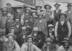 Enkele officieren van Cronje gevangen bij Paardeberg, c1900, 1902 door Unbekannt