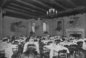 Zuid-oost eetkamer, het Fraternity Clubs Gebouw, New York City, 1924 door Unbekannt
