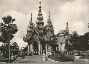 Zuidelijke ingang naar Shwe Dagon Pagoda, Rangoon, 1900 door Unbekannt