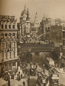 Spits van St. Martins Ludgate Gesilhouetteerd Tegen De Massa van St. Pauls, ca. 1935 door Unbekannt