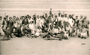 Sportdag voor het Gloucester Hotel-feest op La Publente Beach, Jersey, 1938 door Unbekannt
