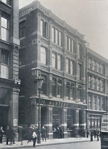 St. Bride Street Frontage, 1917 door Unbekannt