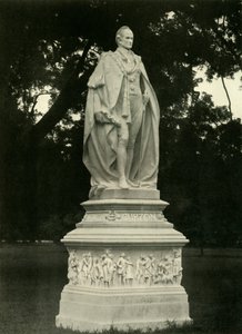 Standbeeld van Lord Curzon in de tuinen van Victoria Memorial Hall, 1925 door Unbekannt