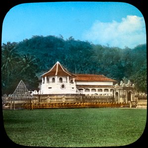 Tempel van de Heilige Tand, Kandy, Ceylon, eind 19e of begin 20e eeuw