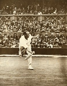 Tenniswedstrijd op Centre Court in Wimbledon, ca. 1930s, 1935 door Unbekannt