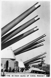 De 16 inch kanonnen van het slagschip HMS Rodney, 1937 door Unbekannt
