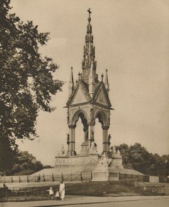Het Albert Memorial daagt klimaat en kritiek uit, c1935 door Unbekannt