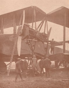 De Bomb Berlin Bus, ca. 1918, 1919