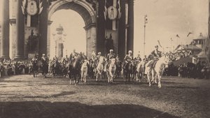 De ceremoniële intocht van Nicolaas II in Moskou op 9 mei 1896