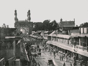 De Char Minar, Hyderabad, India, 1895 door Unbekannt