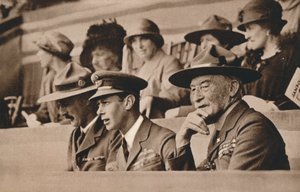 De hertog van York later koning George VI met Lord Baden-Powell op een jamboree, Wembley