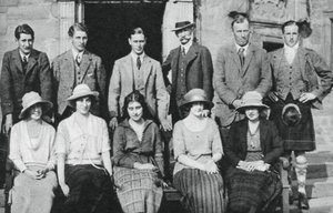 De Hertog van York met de Jachtpartij van de Graaf van Strathmore, Schotland, 1921 door Unbekannt