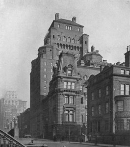 Het Gebouw van de Broederschapsclubs vanaf Madison Avenue, New York City, 1924