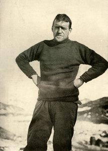 De leider van de expeditie in winterkleding, ca. 1908, 1909 door Unbekannt