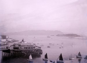 De promenadepier in Plymouth in Devon, eind 19e-begin 20e eeuw